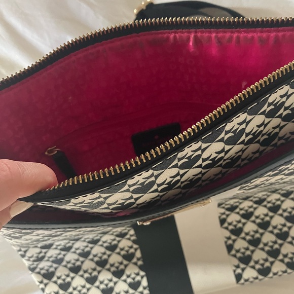 Kate Spade Penn Place crossbody purse - Picture 3 of 6